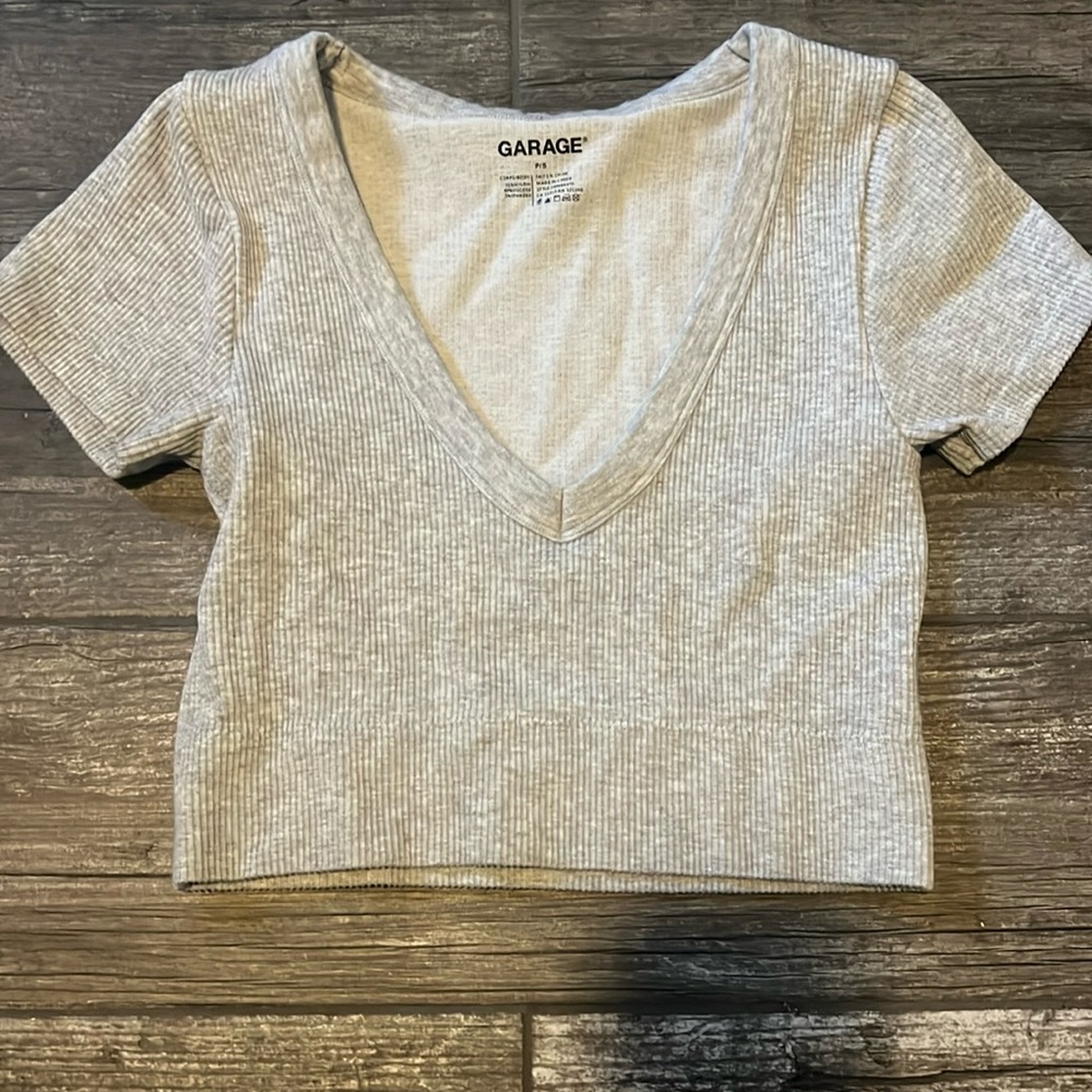 Garage cropped top